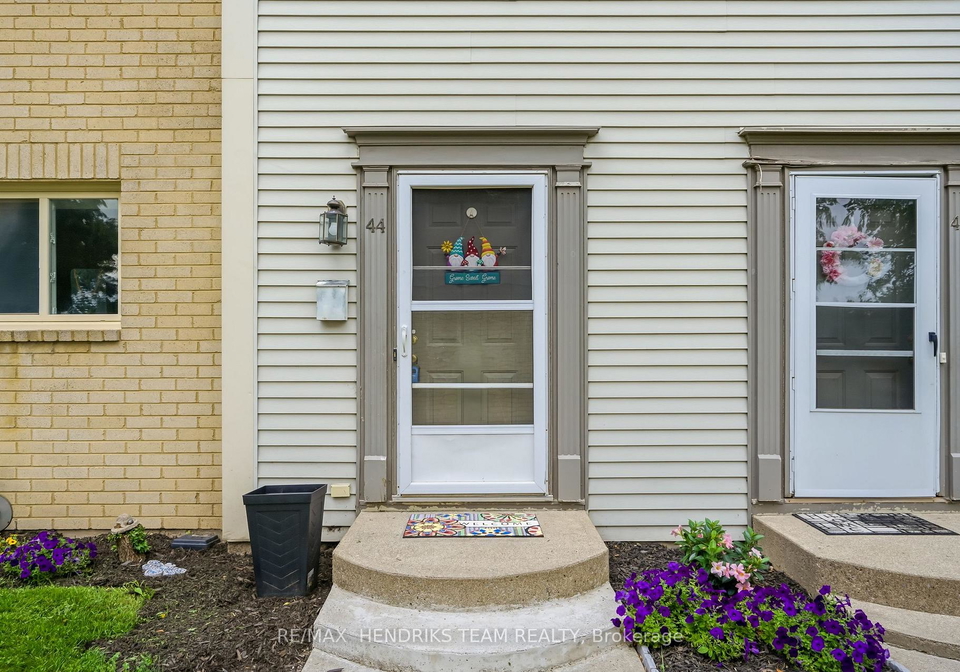 65-dorchester-boulevard-st-catharines-ontario-x13676890