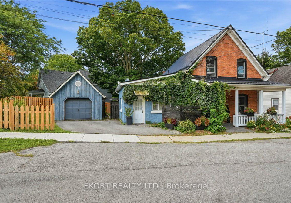 50-elizabeth-street-prince-edward-county-ontario-x13676962