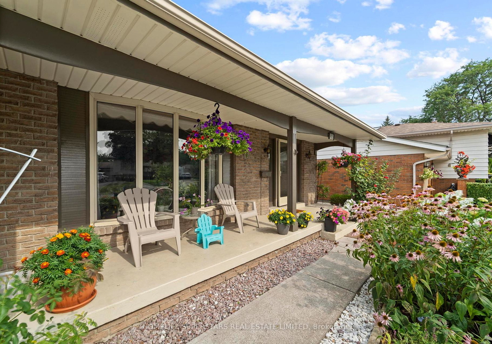 9925-holly-crescent-windsor-ontario-x13676972