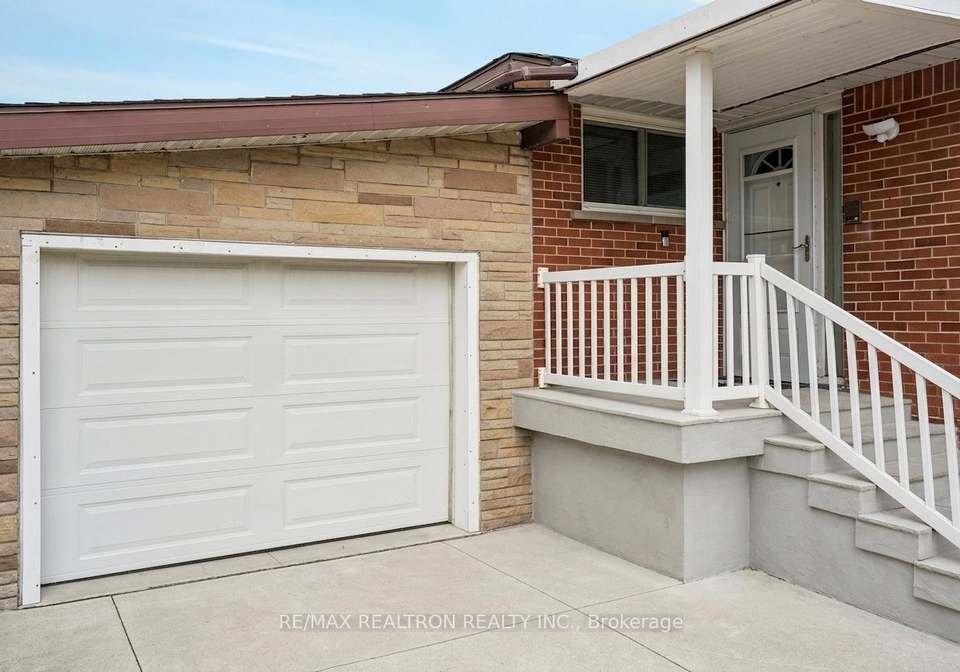 831-mohawk-road-e-hamilton-ontario-x13677046