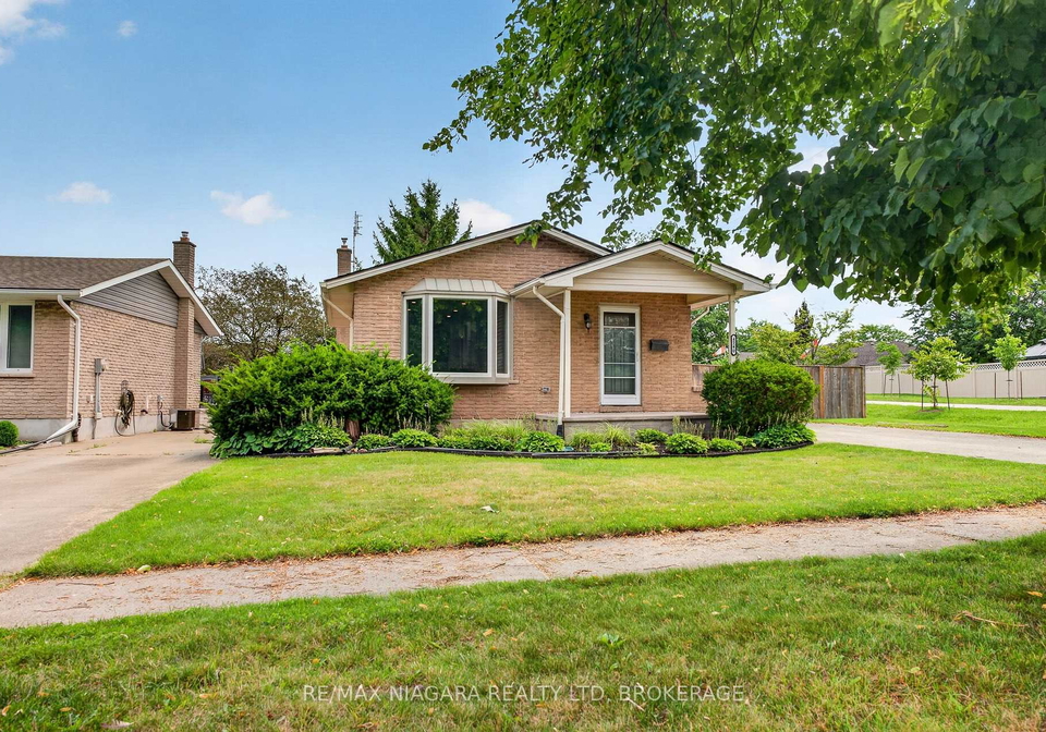 4240-brookdale-drive-niagara-falls-ontario-x13677090