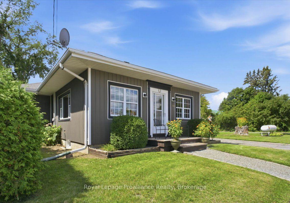 14-victoria-street-n-tweed-ontario-x13677238