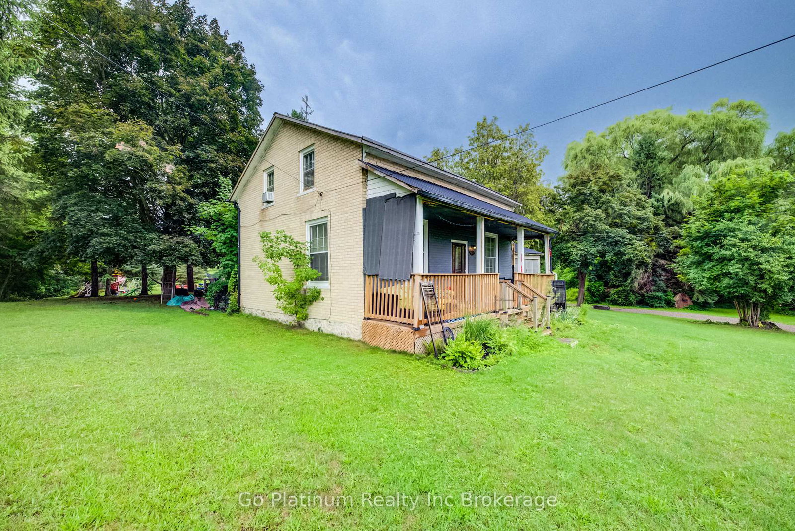 93-st-andrew-street-north-dumfries-ontario-x13677272