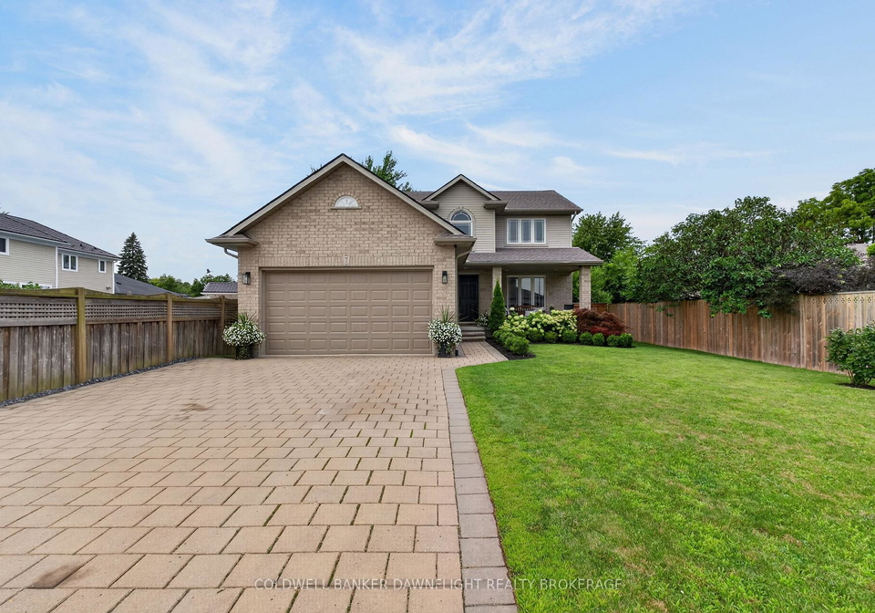 7-finch-street-north-middlesex-ontario-x13677318