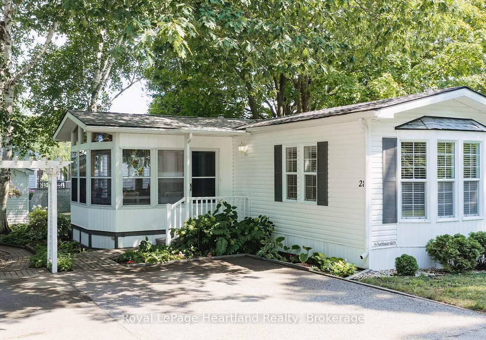 28-iroquois-lane-ashfield-colborne-wawanosh-ontario-x13677684