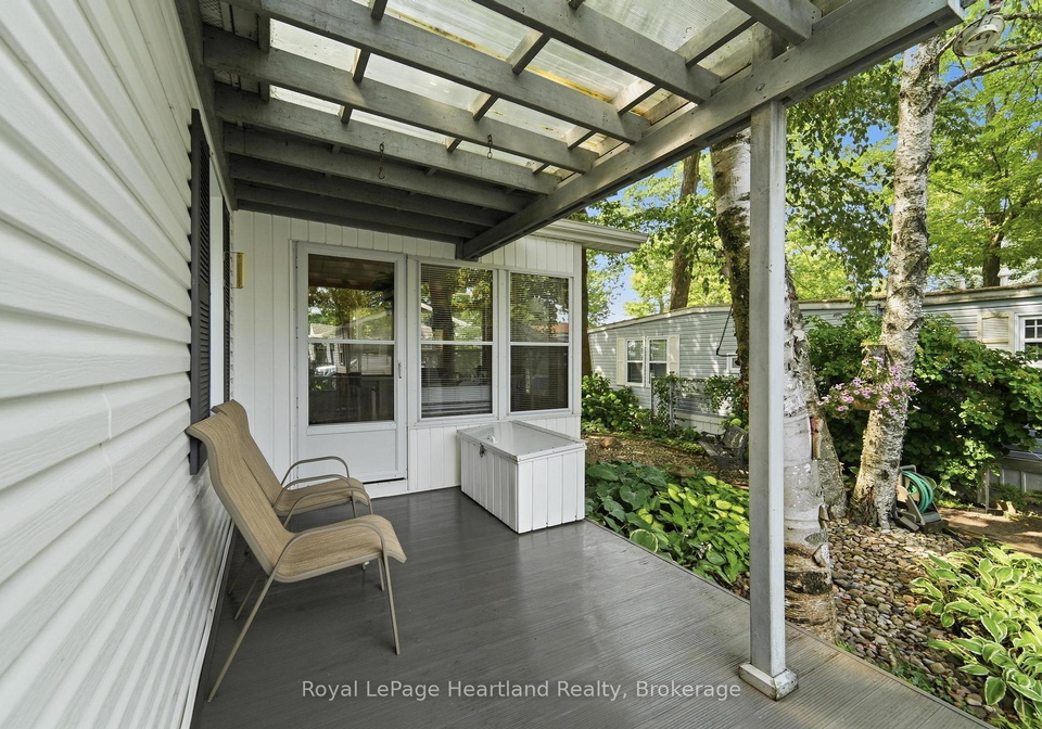 28-iroquois-lane-ashfield-colborne-wawanosh-ontario-x13677684