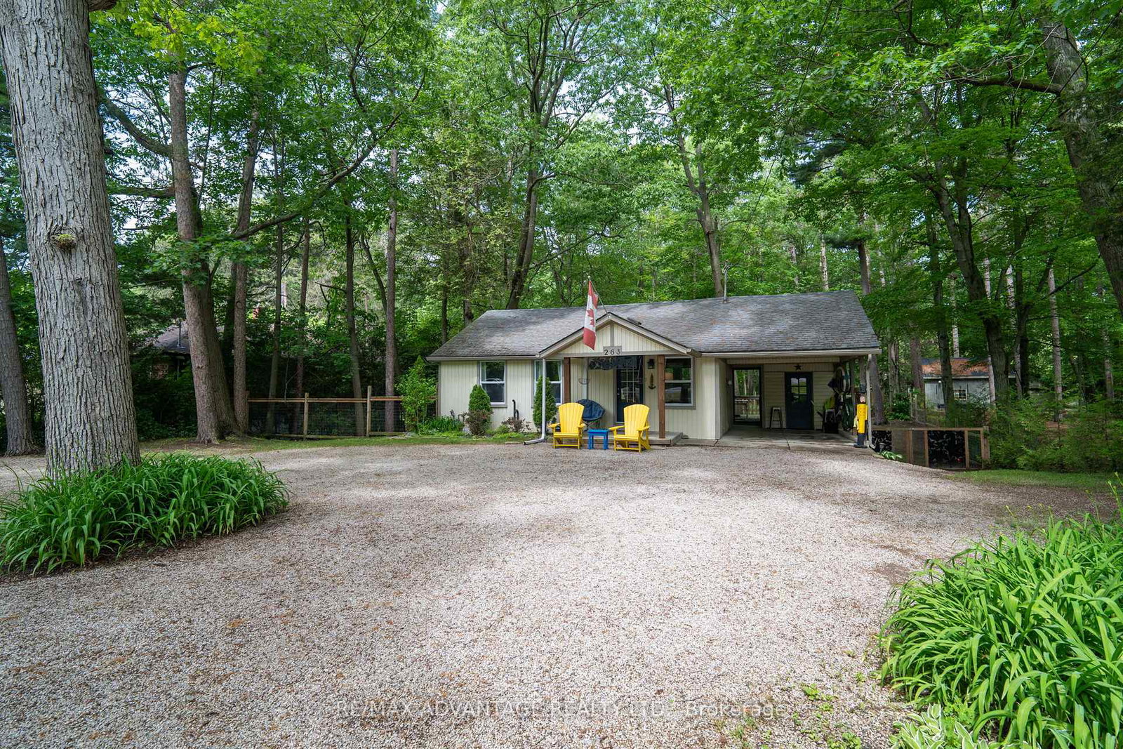 263-ontario-street-s-lambton-shores-ontario-x13677716