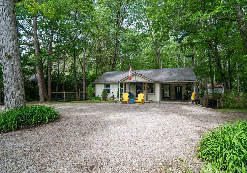 263-ontario-street-s-lambton-shores-ontario-x13677716