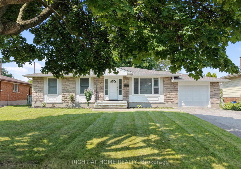 43-monarch-park-drive-st-catharines-ontario-x13677784