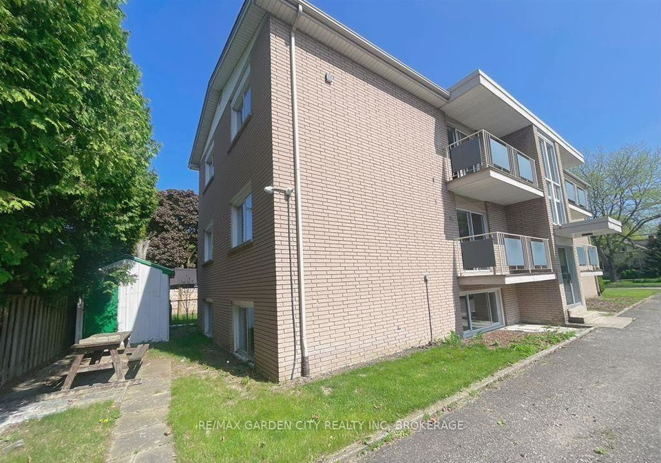 15-john-street-st-catharines-ontario-x13677908