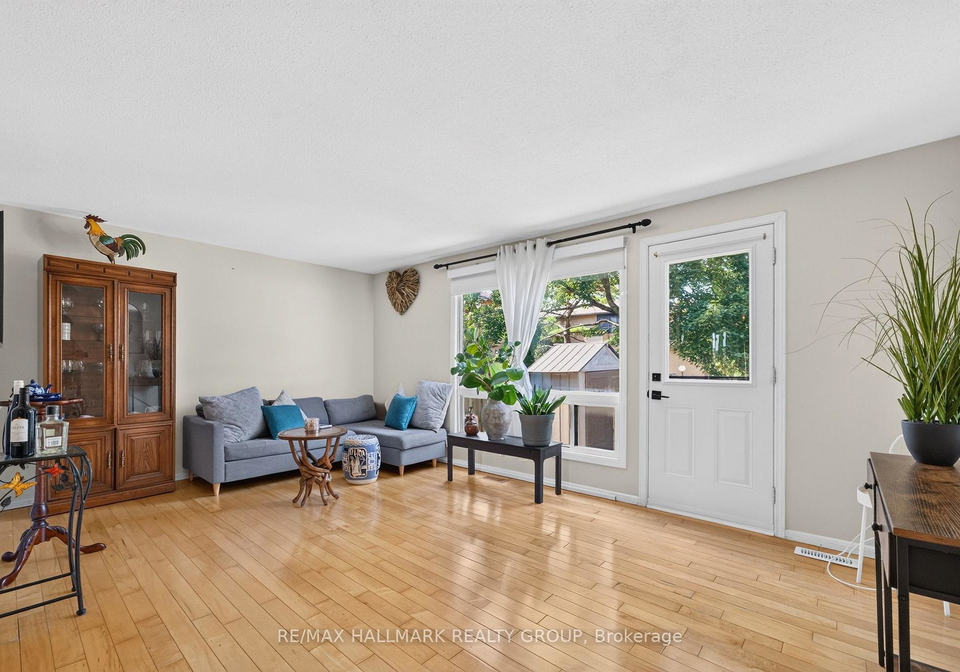 7009-bilberry-drive-ottawa-ontario-x13678004