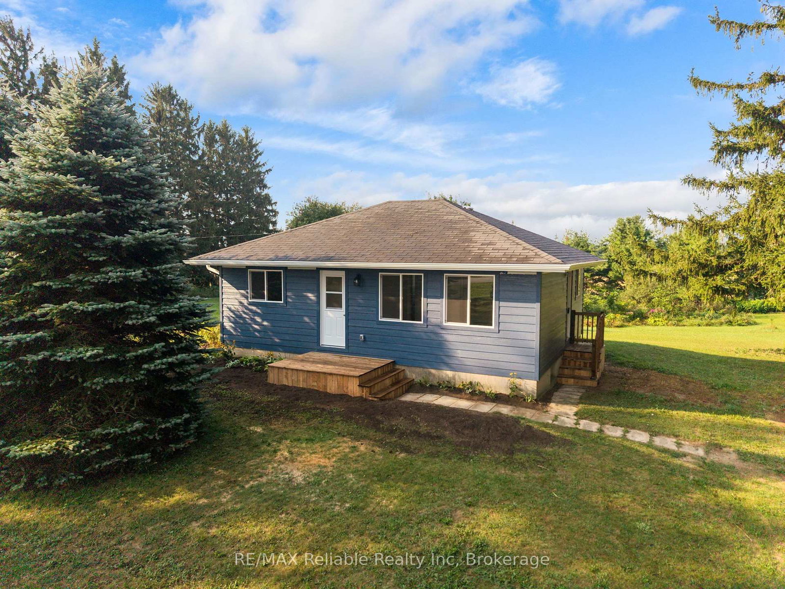 41323-front-road-huron-east-ontario-x13678056
