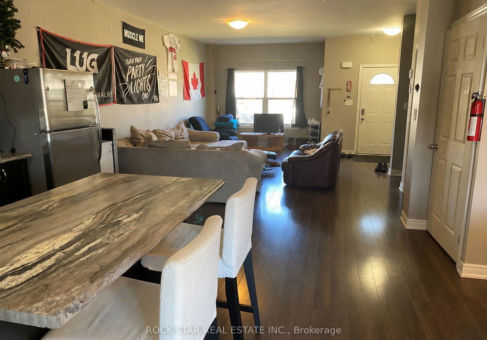 20b-chestnut-street-e-st-catharines-ontario-x13678072
