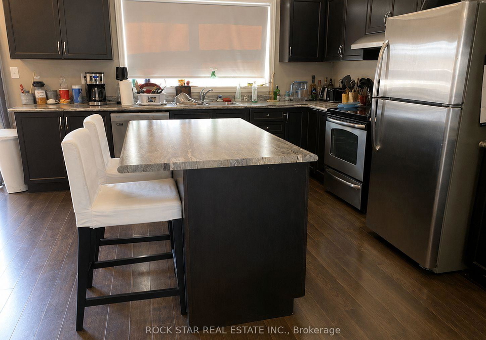 20b-chestnut-street-e-st-catharines-ontario-x13678072
