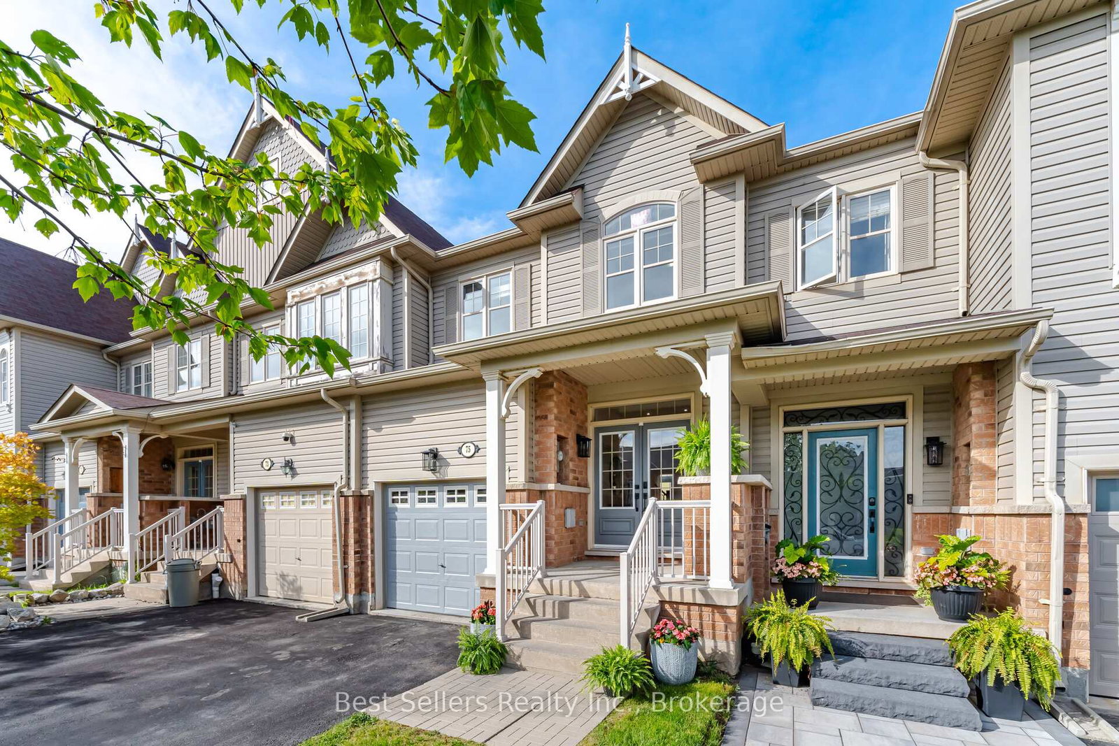 75-cathedral-court-hamilton-ontario-x13678182