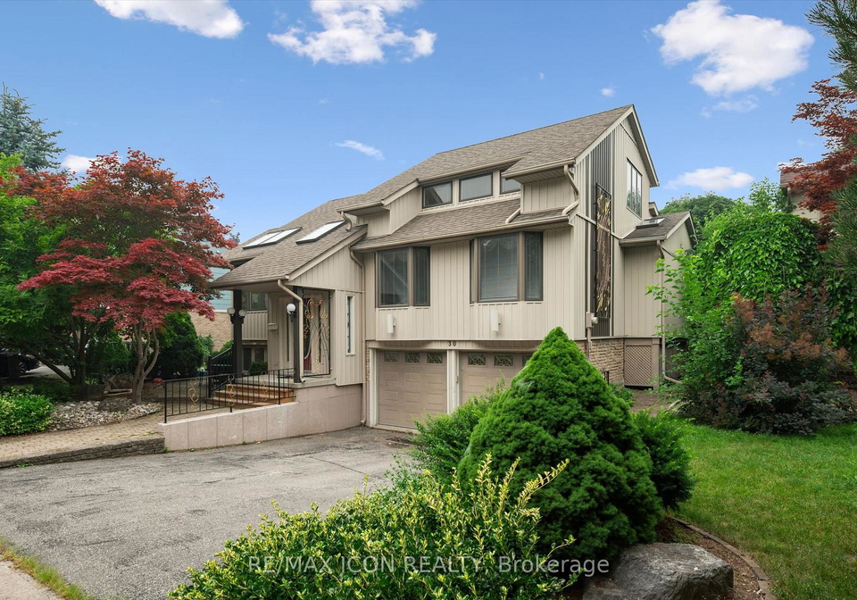 30-shuh-avenue-kitchener-ontario-x13678530