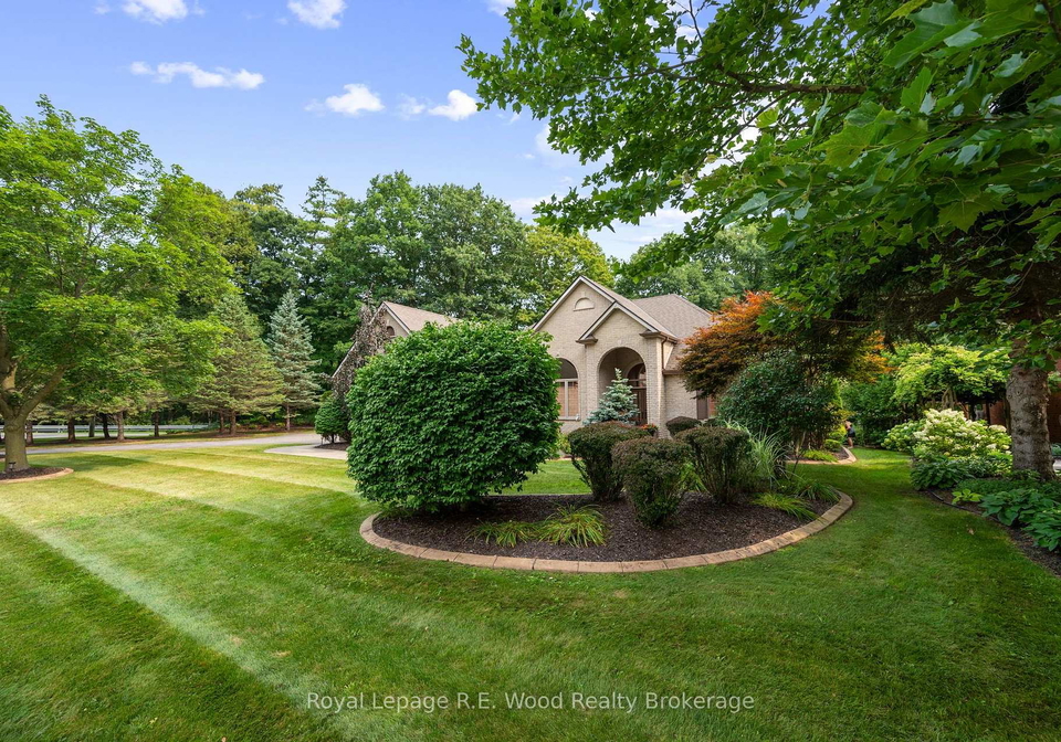 2-whispering-pine-lane-tillsonburg-ontario-x13678574