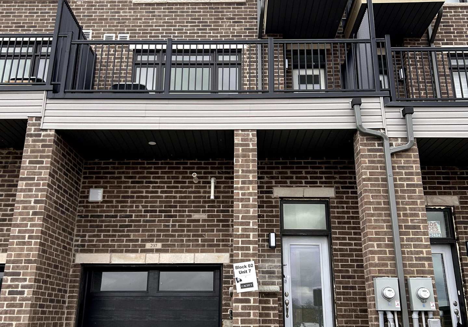 585-colborne-street-brantford-ontario-x13678702