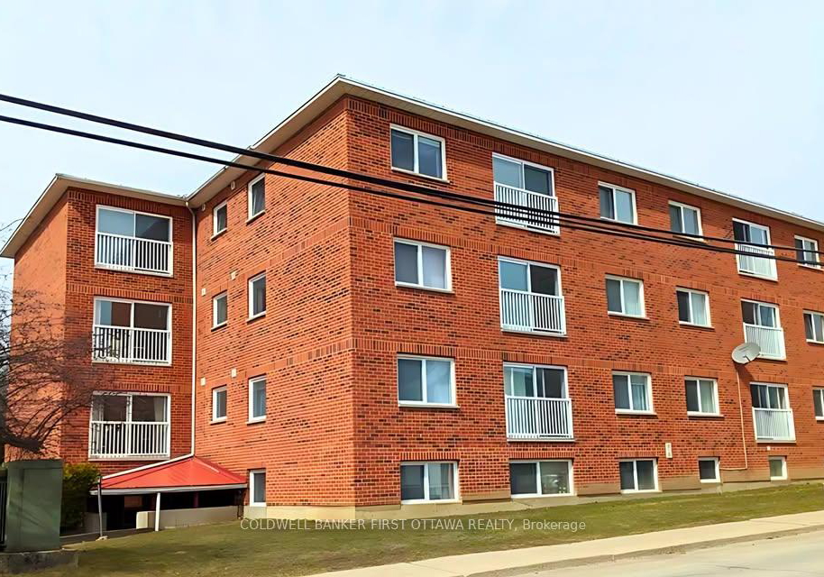 rideau-street-westport-ontario-x13678764
