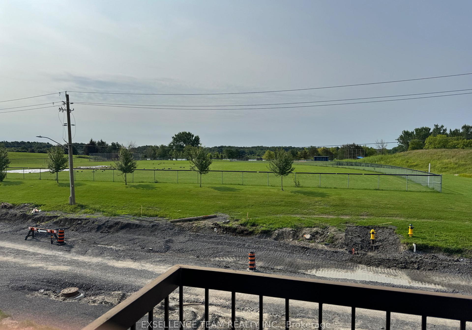 75-race-street-cornwall-ontario-x13679038