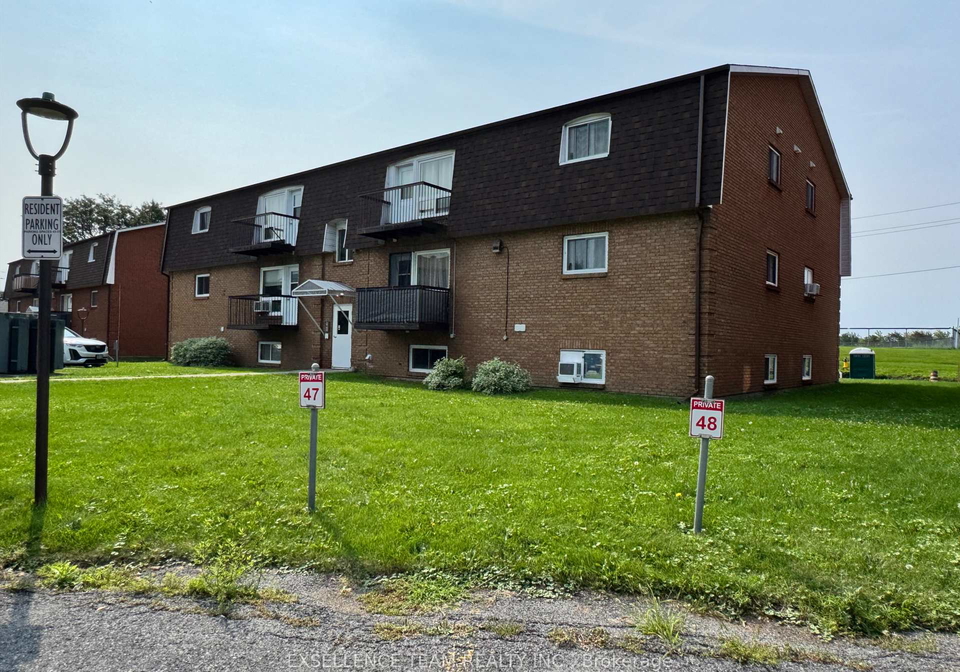 75-race-street-cornwall-ontario-x13679038