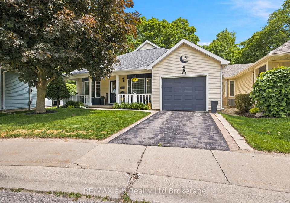 32-wilkins-crescent-tillsonburg-ontario-x13679096