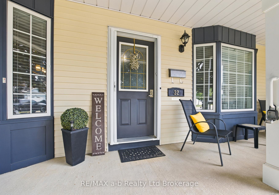 32-wilkins-crescent-tillsonburg-ontario-x13679096