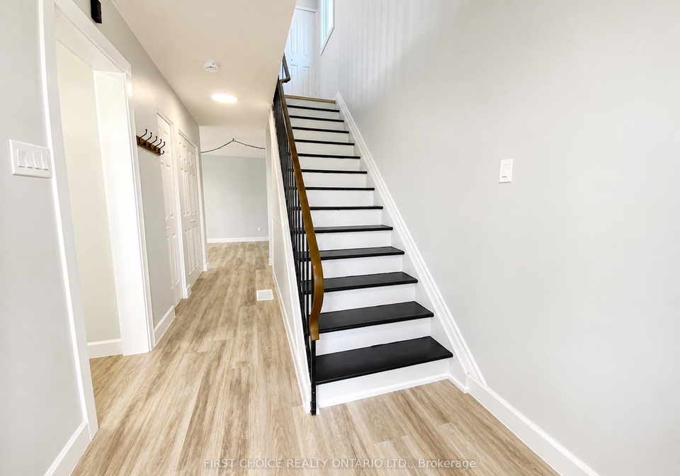 837-eastvale-drive-ottawa-ontario-x13679120