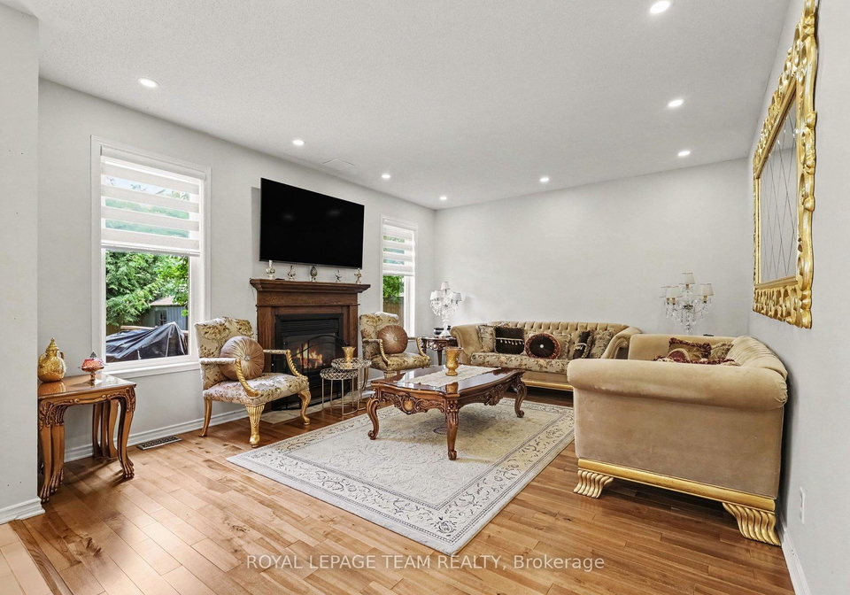 19-keighley-circle-kanata-ontario-x13679286