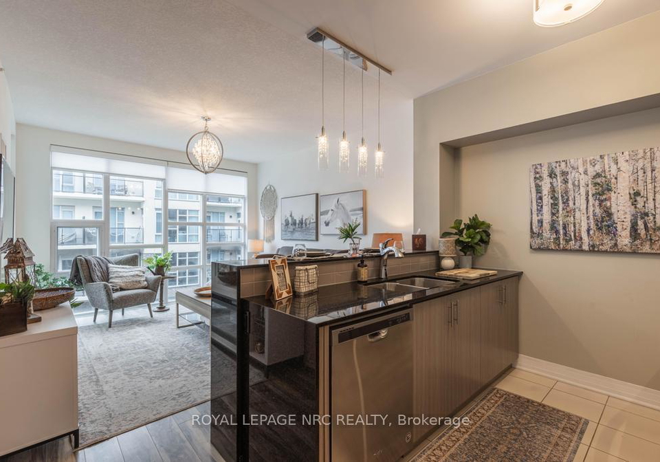 10-concord-place-grimsby-ontario-x13679320