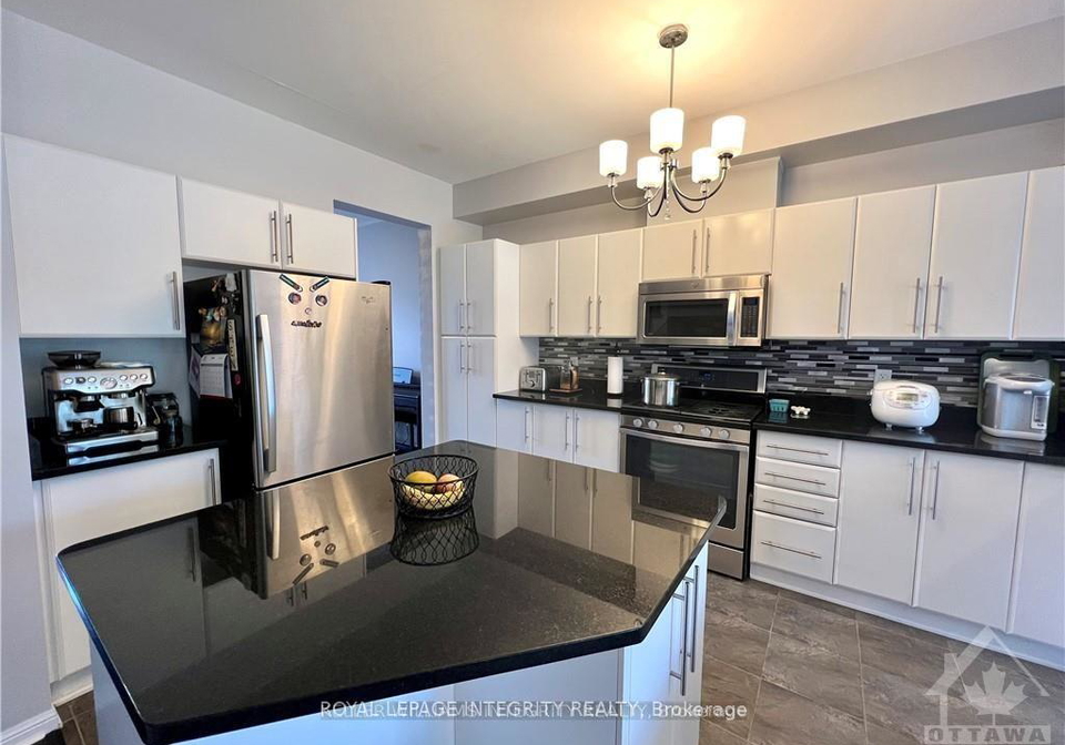 140-battersea-crescent-kanata-ontario-x13679556