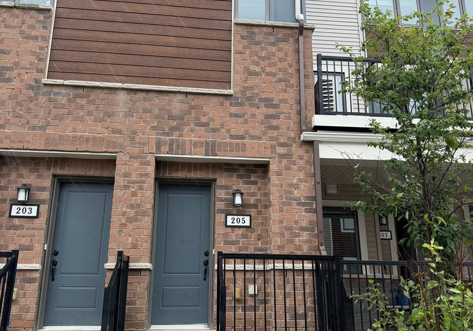 205-zenith-private-ottawa-ontario-x13679578