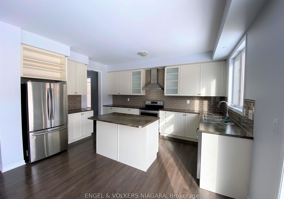 8576-sweet-chestnut-drive-niagara-falls-ontario-x13679800