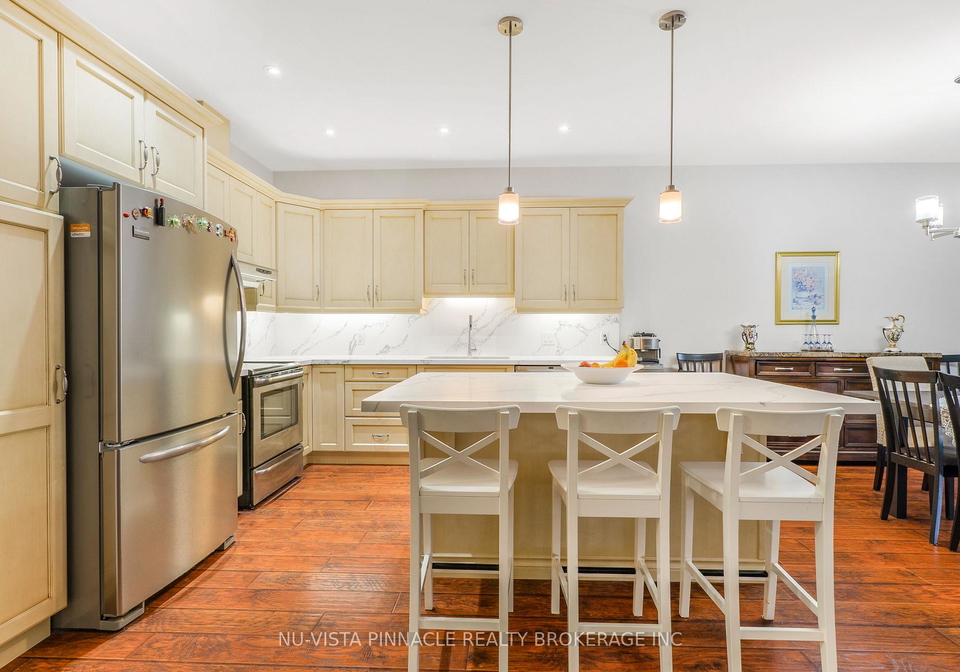19-e-hillside-drive-e-niagara-on-the-lake-ontario-x13679808