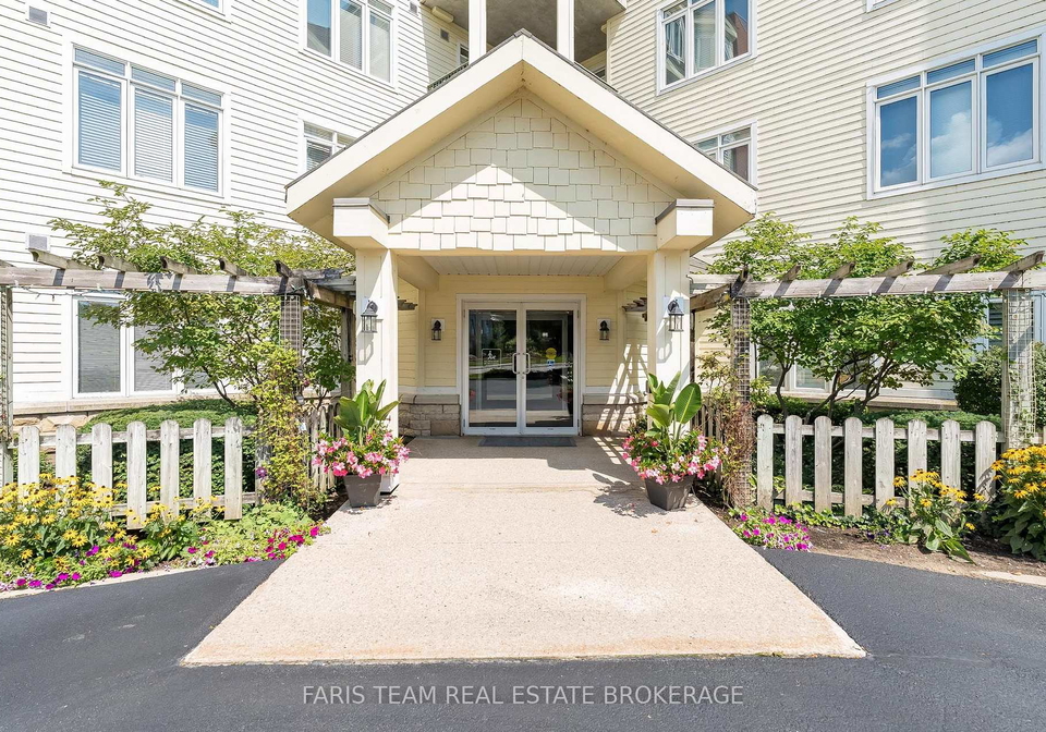 10-bay-street-e-blue-mountains-ontario-x13679842