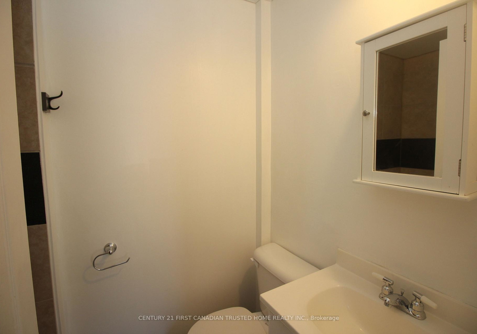 12-weston-street-london-south-ontario-x13679880