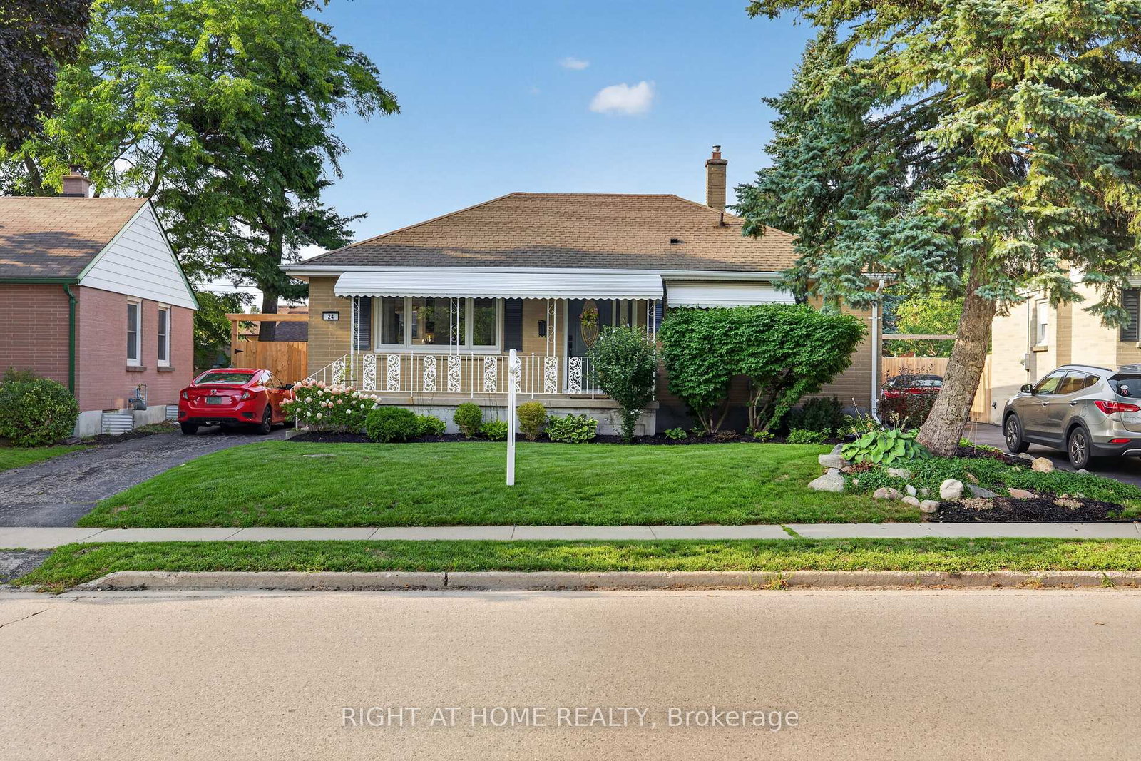 24-24-tweedsmuir-avenue-london-east-ontario-x13679888