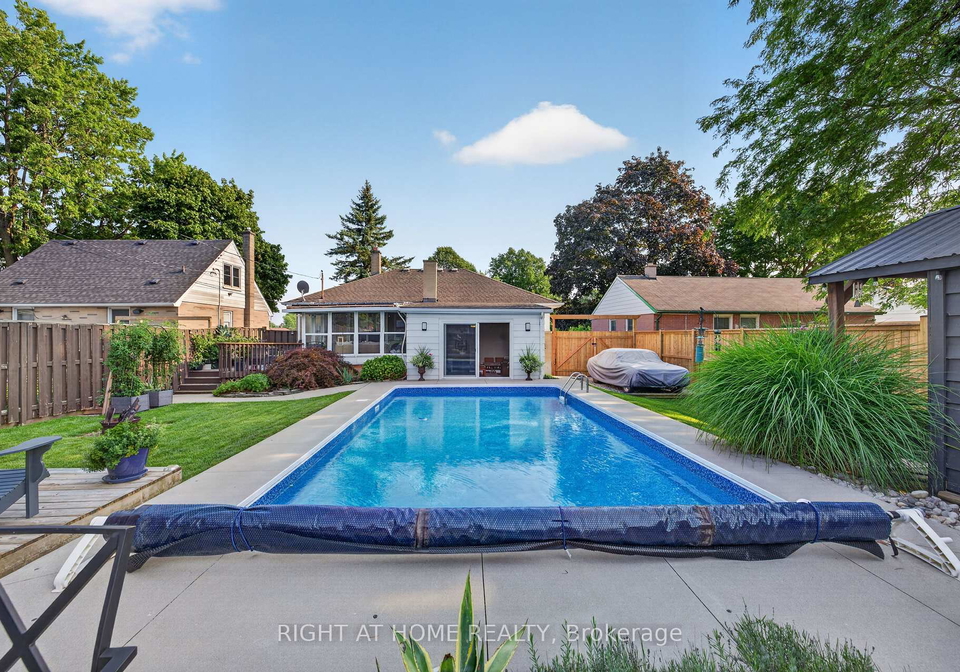 24-24-tweedsmuir-avenue-london-east-ontario-x13679888