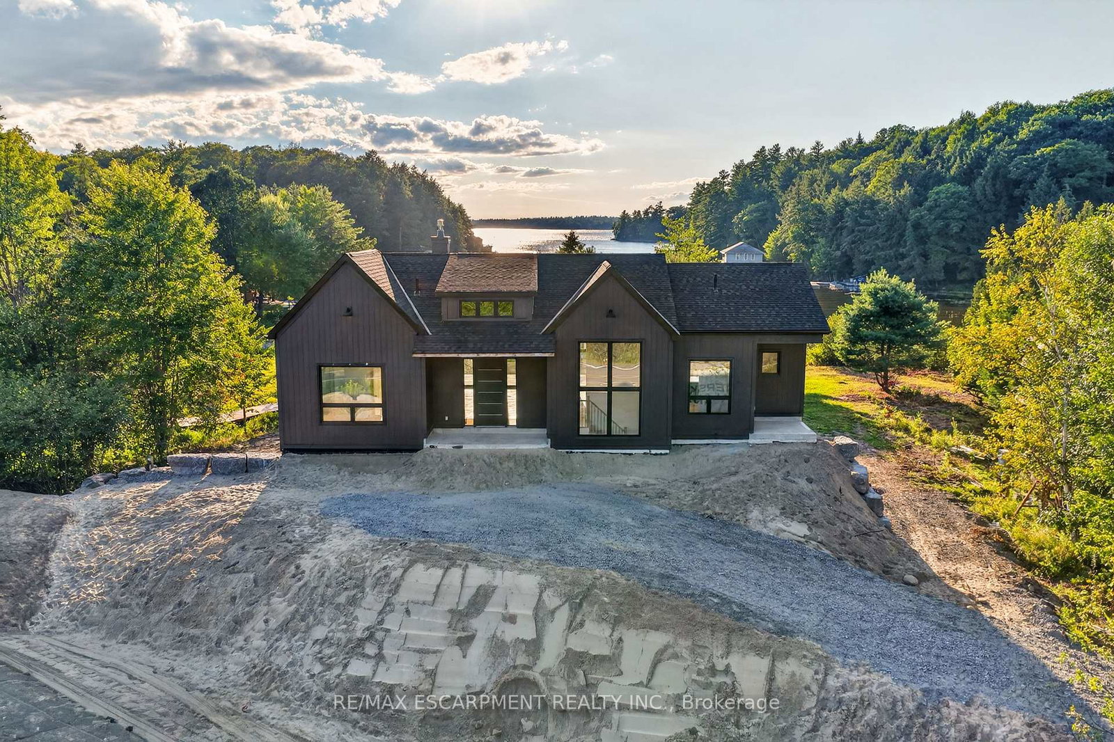 1641-brackenrig-road-muskoka-lakes-ontario-x13679914