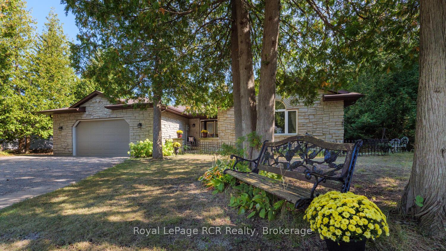 55-shamrock-boulevard-south-bruce-peninsula-ontario-x13679950