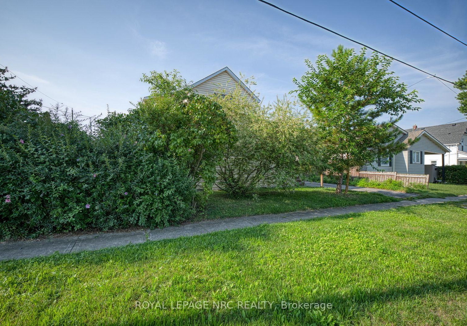 242-henrietta-street-fort-erie-ontario-x13679970