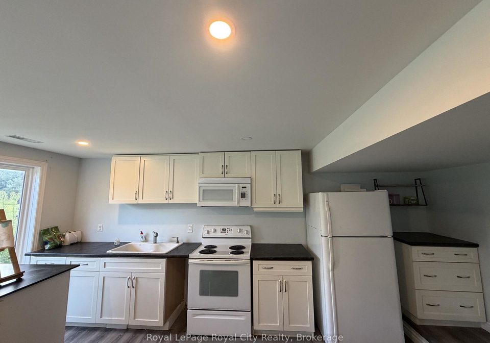 287-clair-road-e-guelph-ontario-x13680934