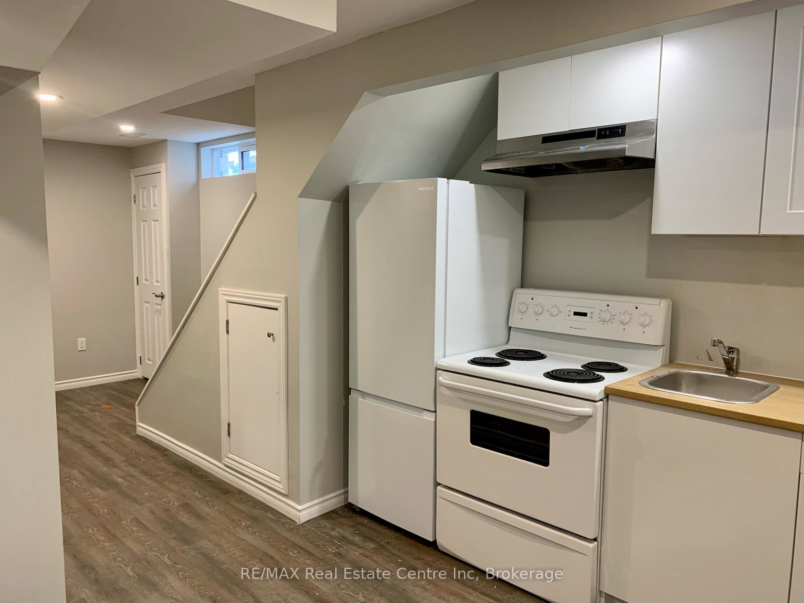 85-watt-street-guelph-ontario-x13680952