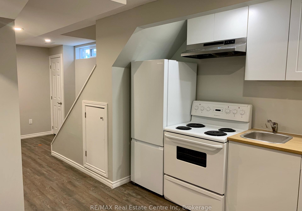85-watt-street-guelph-ontario-x13680952
