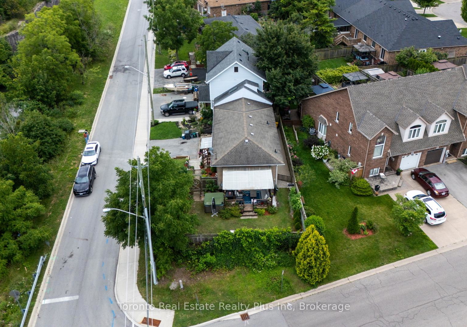 23-moffatt-street-st-catharines-ontario-x13681154