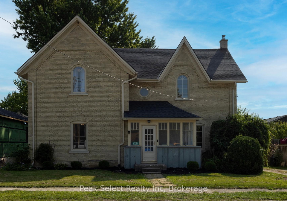 3193-perth-163-road-west-perth-ontario-x13681510