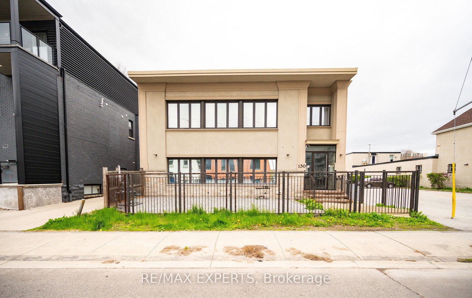 130-wellington-street-n-hamilton-ontario-x13681554