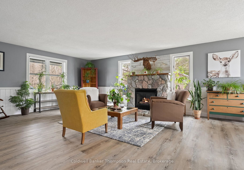 47-florence-street-w-huntsville-ontario-x13681570