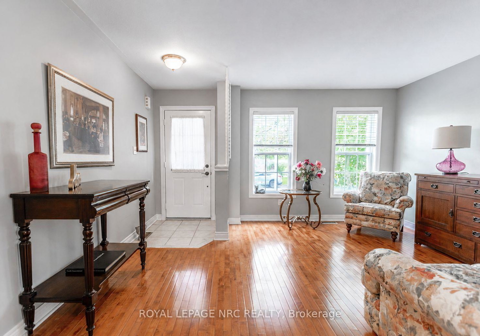 111-cole-crescent-niagara-on-the-lake-ontario-x13681592