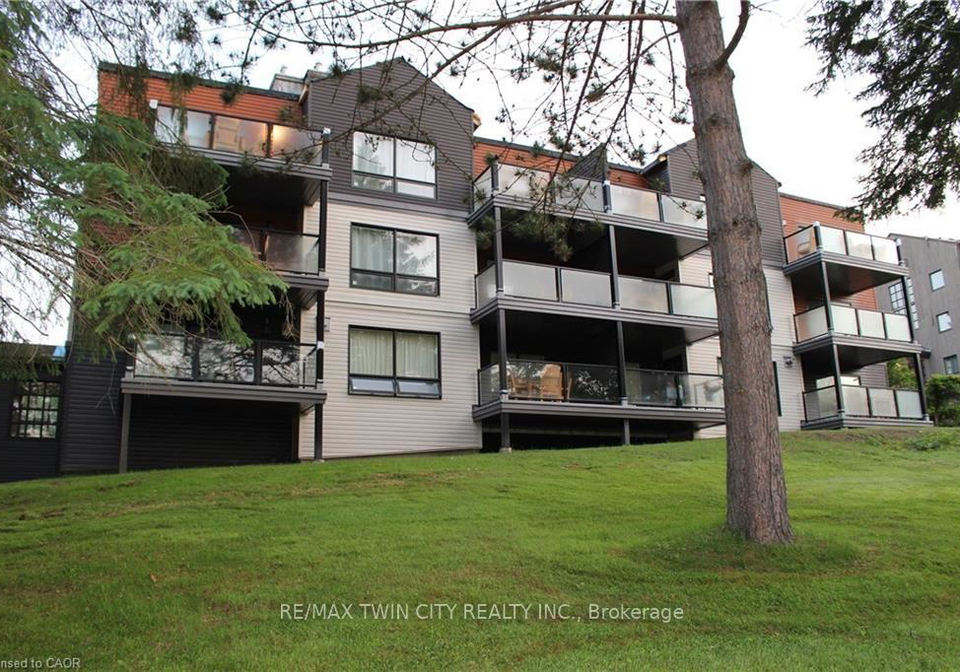 1235-deerhurst-drive-huntsville-ontario-x13681600